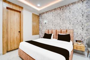 Collection O Ram Mandir Ayodhya Formerly Hotel Aarambh