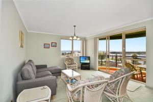 Eagle Wings - Unit 20