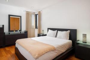 Lobos Horizon by An Island Apart