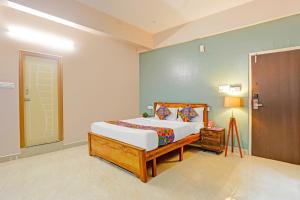 FabExpress Kings Palace Manyata