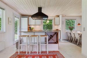 Cozy And Well-Appointed Summer House In Hornbæk