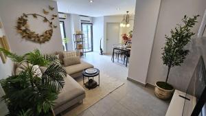 C212 Relaxing Condo Rooftop Pool & Ocean Views