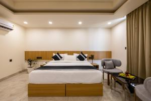 Urban Oasis Modern 3BHK Apt in Gurgaon I Near Huda-Millennium Metro