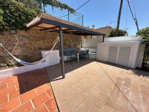 Preciosa Casa en Roses con Vistas al Pueblo y al mar AV-33