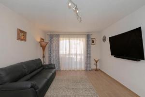 First line luxury apartment