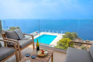 Ocean views from every corner