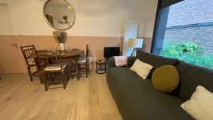 Quiet and central, 6p fully equipped