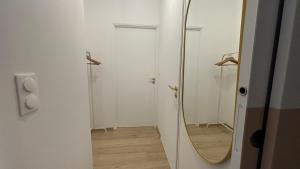 Quiet and central, 6p fully equipped