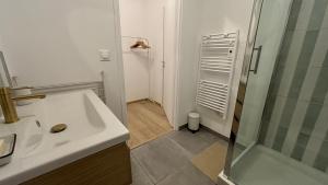 Appartements Quiet and central, 6p fully equipped : photos des chambres