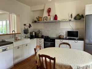 maison proche bourg et plages 4 à 9 personnes jardin Ker Emmanuel