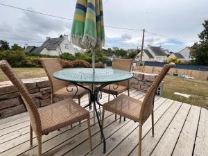 Maisons de vacances maison proche bourg et plages 7 personnes jardin Ker Emmanuel : photos des chambres