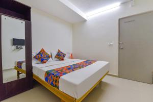 Via Himalaya Inn