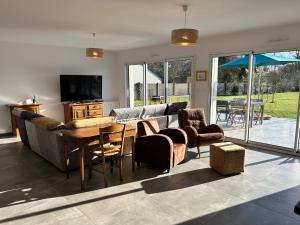 Villas 101 - Maison 4p a 1km de la plage des Sables-D-or. : photos des chambres