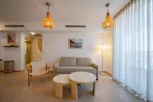 Maui Apartment-By Harim