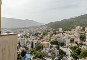 Urban Vista Apartment