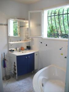 House 200 m from beach and forest path