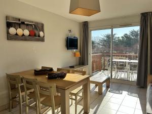 Appartements 100 - Appart duplex 6p avec piscine collective. : photos des chambres