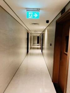 Ajman Friends Downtown Apartment Fully Yours Two Rooms and Kitchen for 3 People