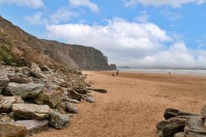 Finest Retreats - 25 The Waves