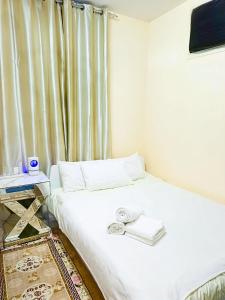 Ajman Friends Downtown Apartment Fully Yours Two Rooms and Kitchen for 3 People