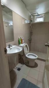 1148a 3br 1-king size 1queen size 2 double size 2-single size 1-extra matress Moa view