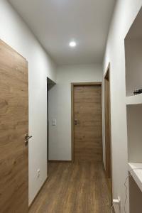 Apartments and rooms with parking space Starigrad, Paklenica - 24535