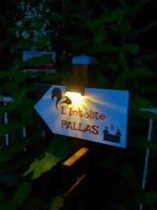 B&B / Chambres d'hotes L-Insolite PALLAS : photos des chambres
