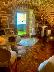 B&B / Chambres d'hotes L-Insolite PALLAS : photos des chambres