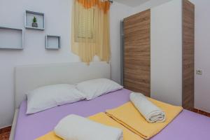 Apartments with parking space Zukve, Zadar - 24559