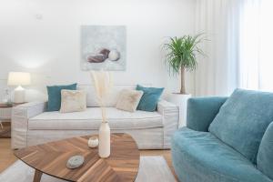 Acropolis Luxurious Apartment