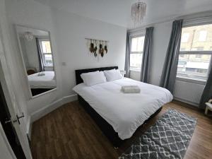 Central Angel Location 1BR Apartment