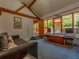 Squirrel Barn - Family Getaway Pass the Keys