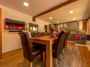 Squirrel Barn - Family Getaway Pass the Keys