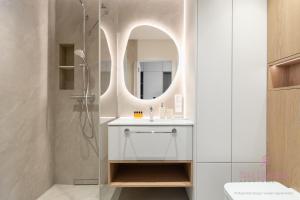 Your Holidays Waves E673