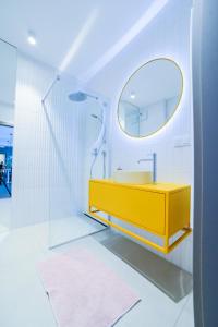 Bohema Apartment with Balcony near Metro