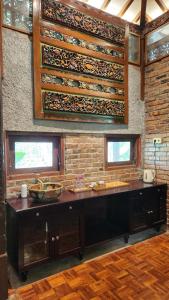 Teras Basofi - Peaceful Villa with Spacious Lush Garden