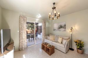 Laranca Oneiro Seaside Villa