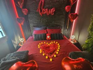 Suite Obsidian - Love Room au coeur dOrange