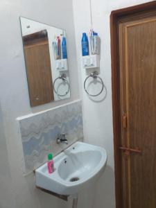 2 BHK ENTIRE ROW HOUSE Home stay in nashik