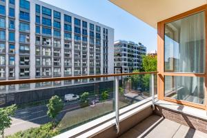 Domaniewska 24 by Homeprime