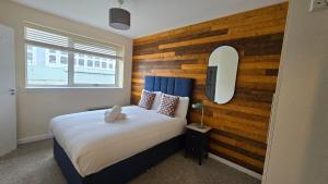 Charming Newly Renovated 2 Bed with free parking