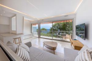 06DB Magnificent flat with incredible view Mont Boron