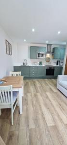 Cameo Suite - The Apple Barn