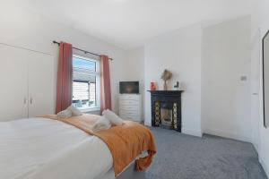 New! 2BR in Mowden Terrace