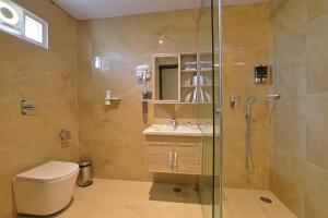 Hotel Grand Continent Premiere, Banjara Hills, Hyderabad