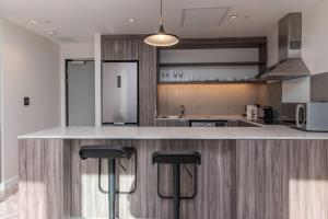 Modern City Unit with Aircon, CoWorkspace, Secure Building