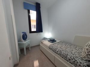 alquilaencanarias El Medano beach 1