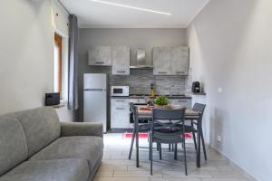 Seaside Garden Stay - Free Parking & 950m to Sea