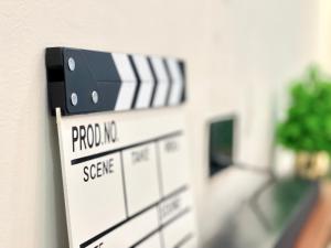 SKYHOTEL - Apartments & Cinema rooms - FREE Laundry