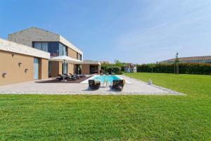 Villa Sanpadeo by Rent Istria